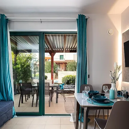 Lea, Stylish, With Common Pool * خانيا