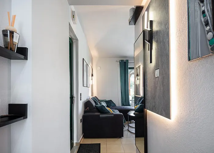 Lea, Stylish, With Common Pool ヴィラ *