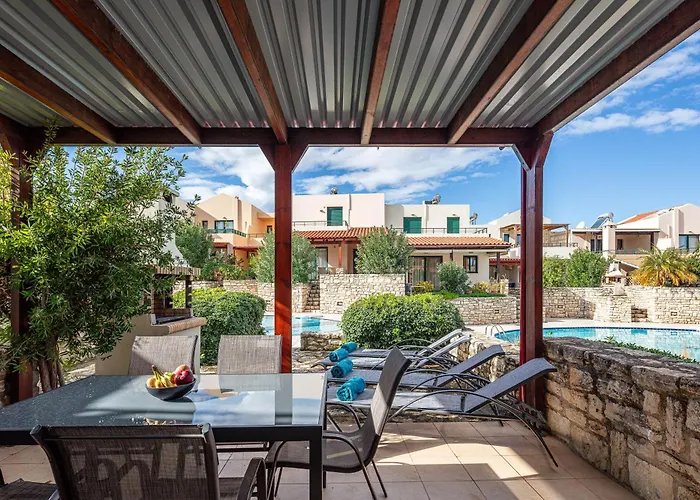 Βίλα Lea, Stylish, With Common Pool