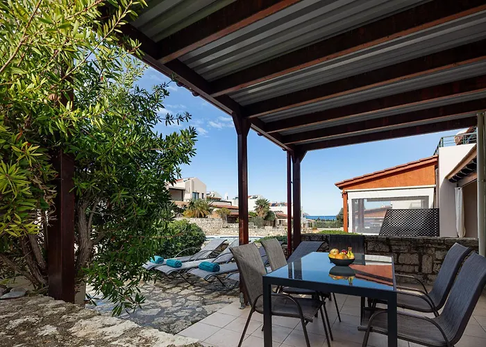 ヴィラ Lea, Stylish, With Common Pool *