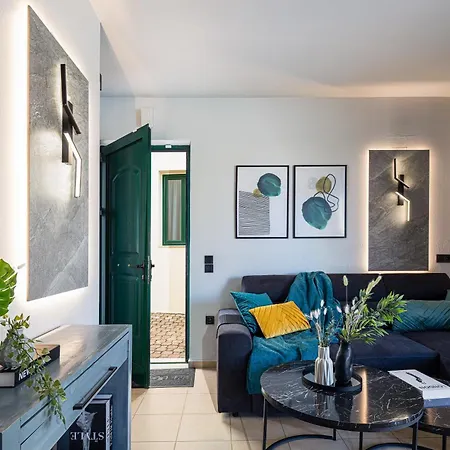 Lea, Stylish, With Common Pool Вилла Ханья